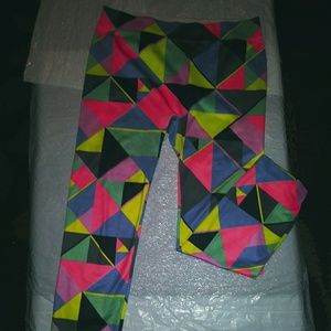 Pink gray yellow mint black designed leggings